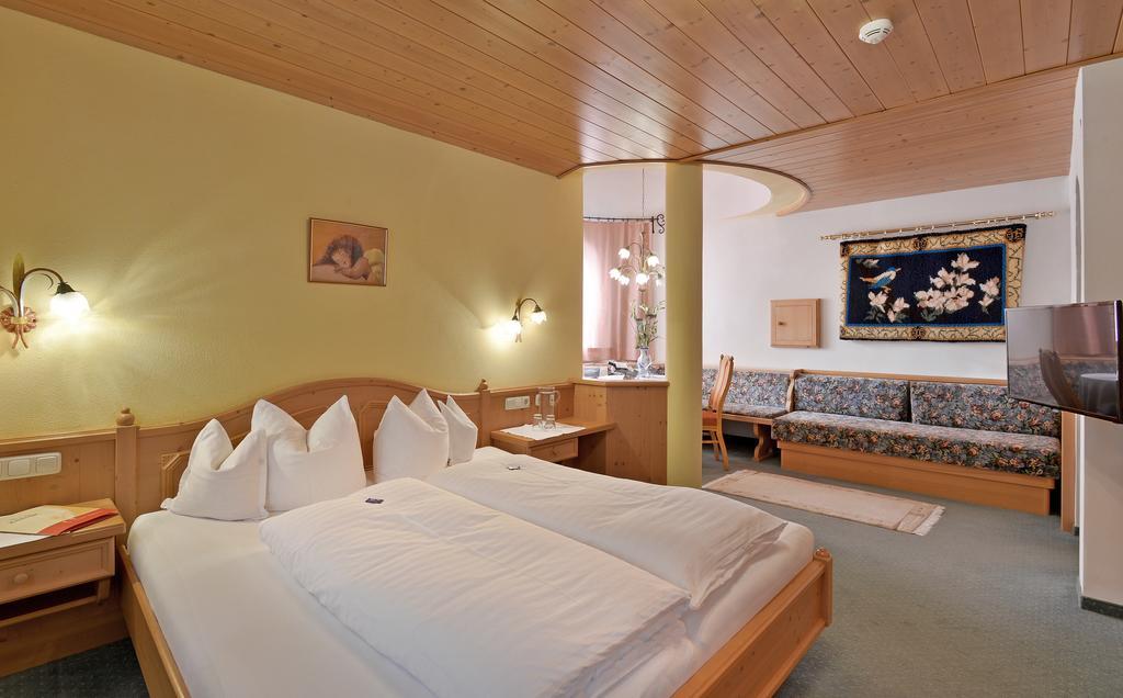 Hotel Laendenhof Superior Mayrhofen Extérieur photo