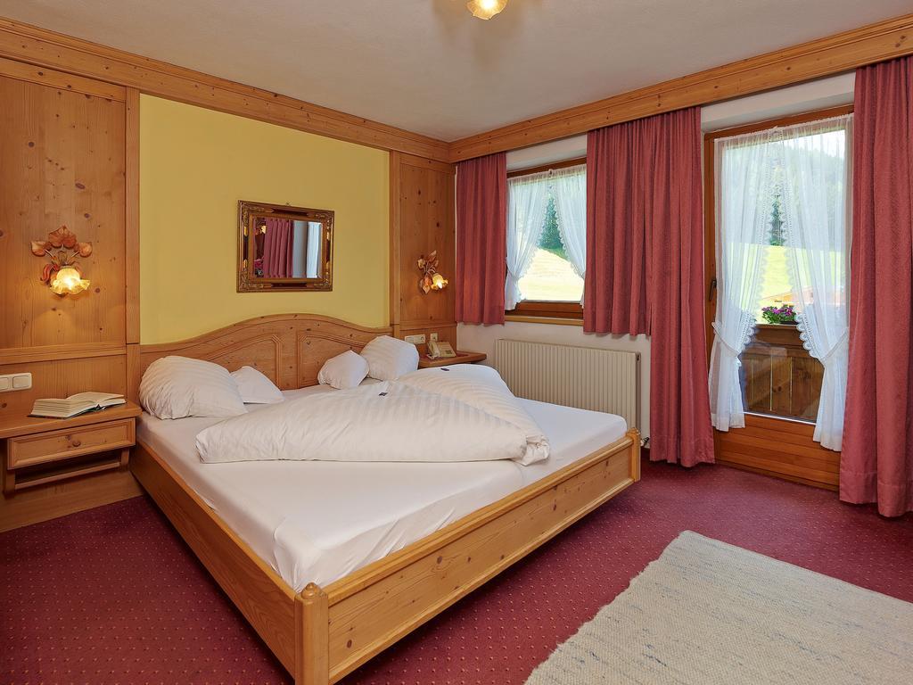 Hotel Laendenhof Superior Mayrhofen Chambre photo